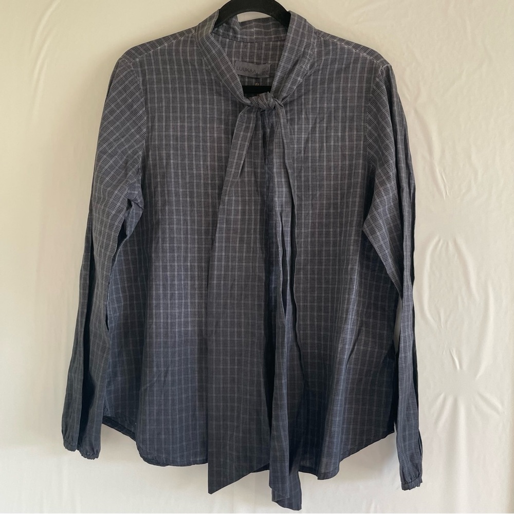 LUUKAA Gray Plaid Long Sleeve Top With Tie Collar Size 10